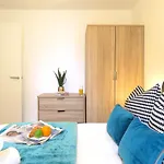 Tudors Esuites Birmingham Corporate Apartments