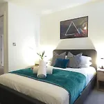 Tudors Esuites Birmingham Corporate Apartments
